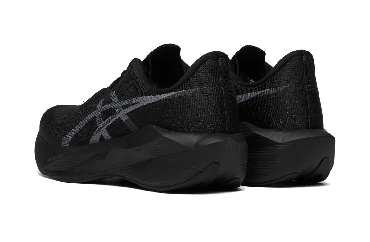 Asics Novablast 6 Black