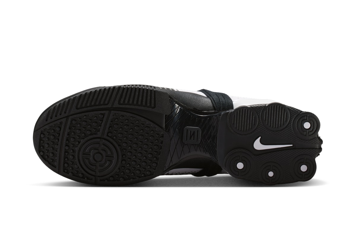 Nike Total 90 Shox Magia White Black Nike Total 90 Shox Magia White Black