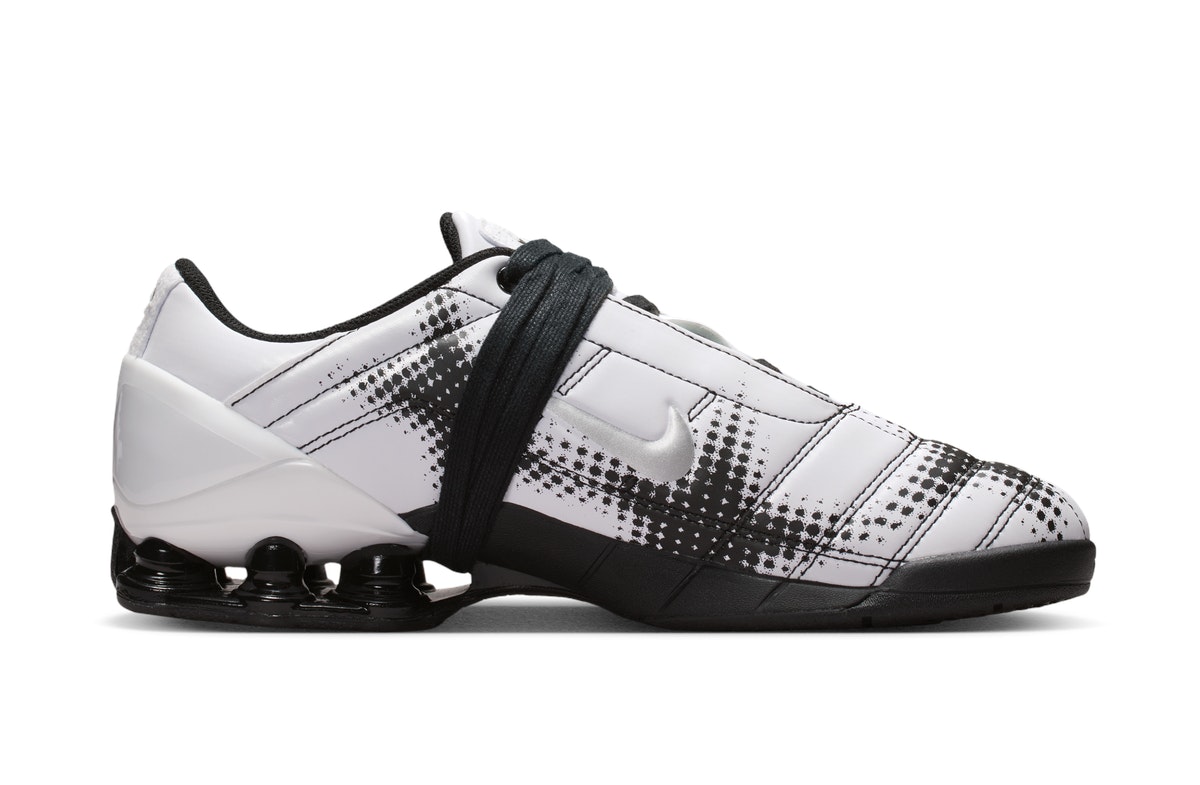 Nike Total 90 Shox Magia White Black Nike Total 90 Shox Magia White Black