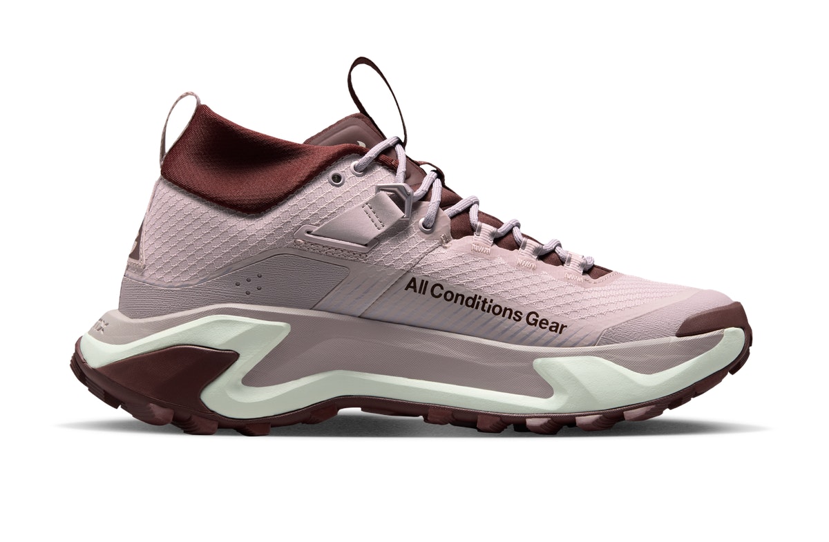 Nike ACG Zegama Hike Platinum Violet Nike ACG Zegama Hike Platinum Violet