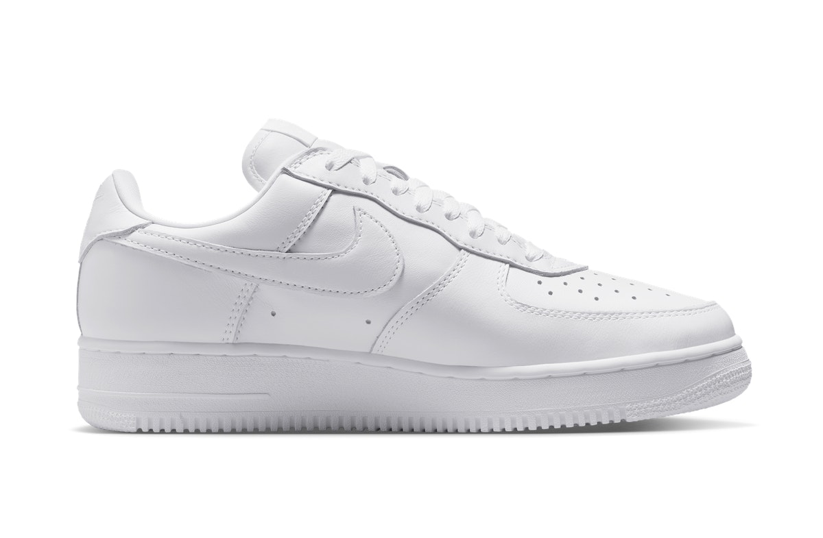 Nike Air Force 1 Triple White 2001 Shape Nike Air Force 1 Triple White 2001 Shape
