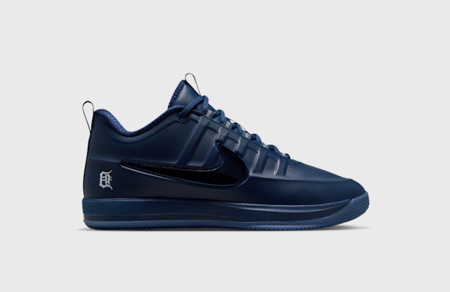 Nike Book 2 Tigers