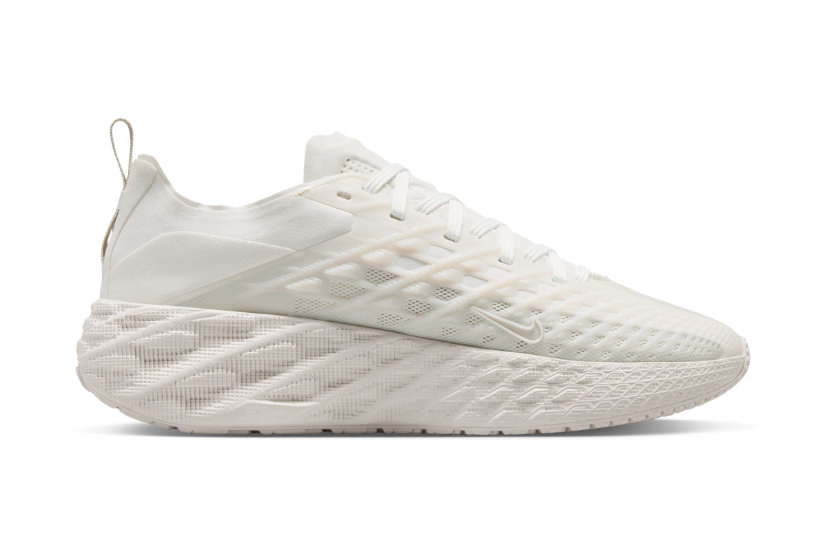 Nike Ava Edge Summit White