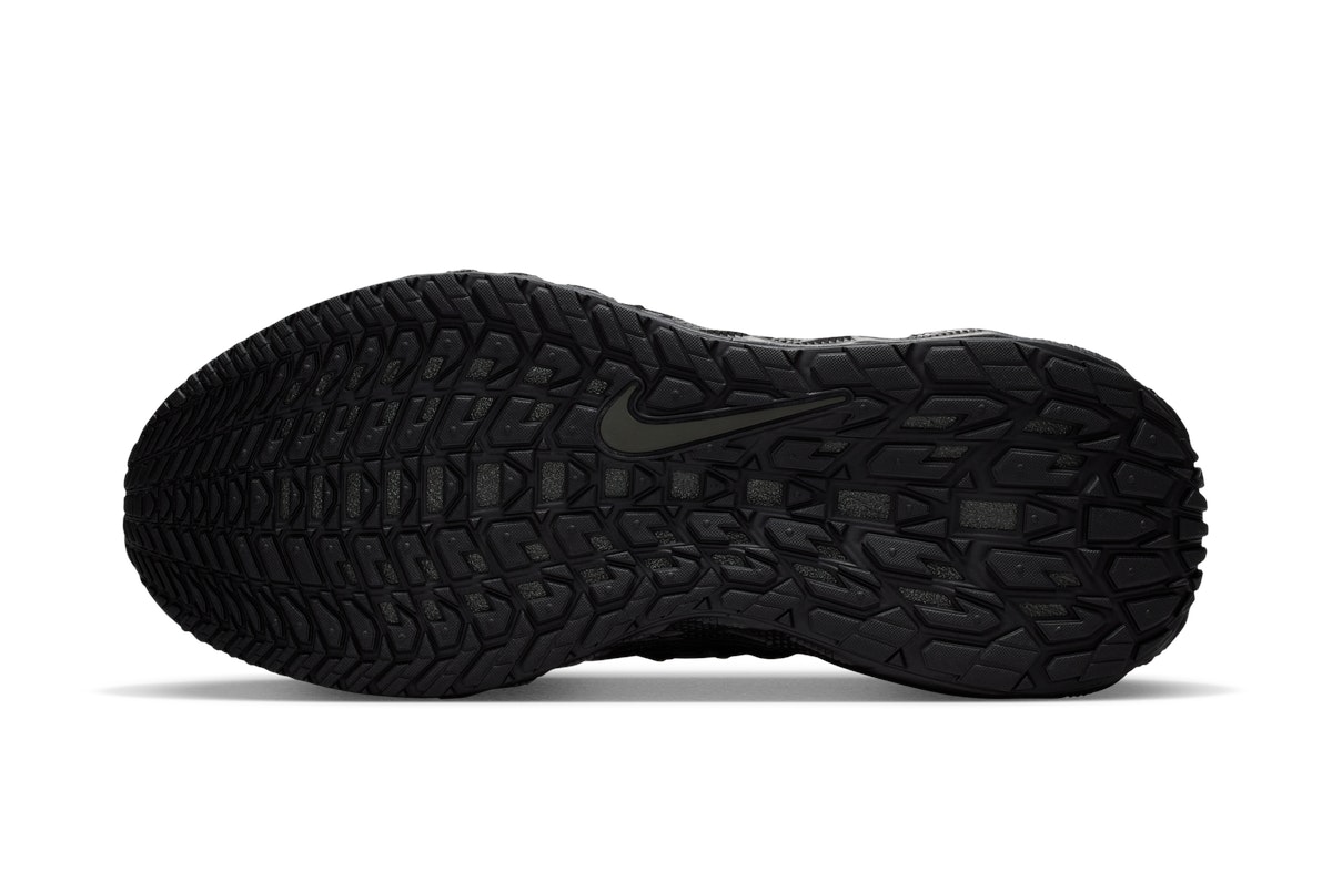 Nike Ava Edge Black