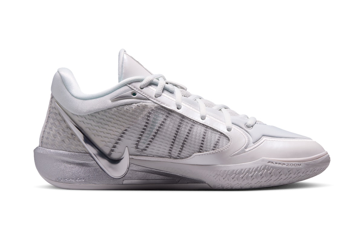 Nike Sabrina 4 Light Work Nike Sabrina 4 Light Work