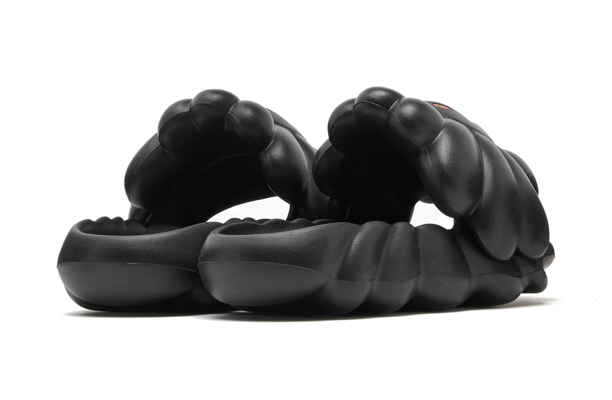 Takashi Murakami x Ohana Hatake Full-Bloom Slides Black Blue