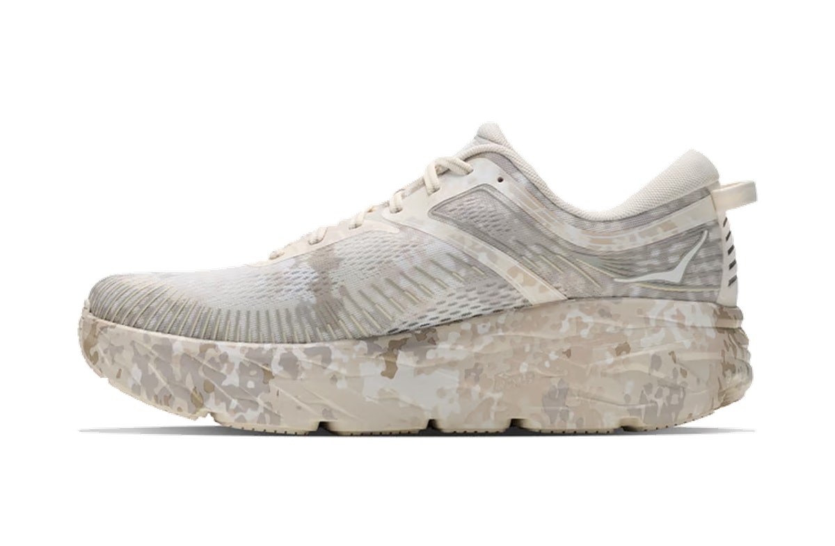BEAMS x HOKA Bondi 7 Turtledove