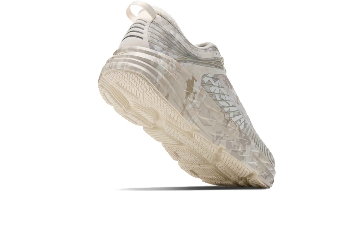 BEAMS x HOKA Bondi 7 Turtledove
