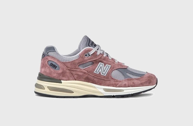 New Balance 991v2 Made in UK Rose Taupe New Balance 991v2 Made in UK Rose Taupe