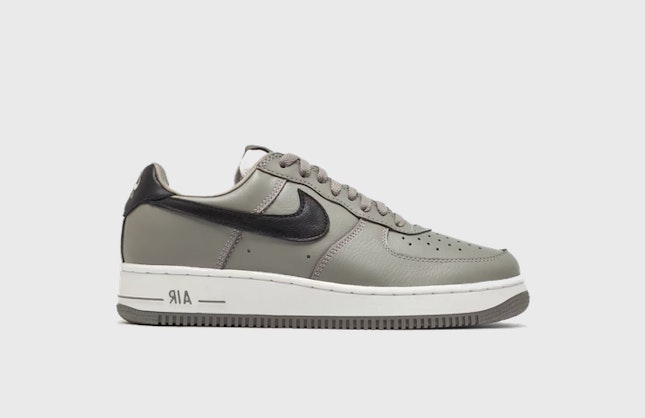 Nike Air Force 1 Low '01 Light Army Black