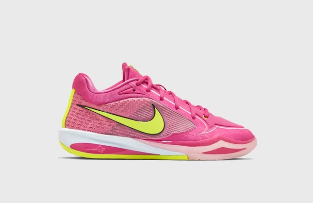 Nike Sabrina 4 Desert Pink
