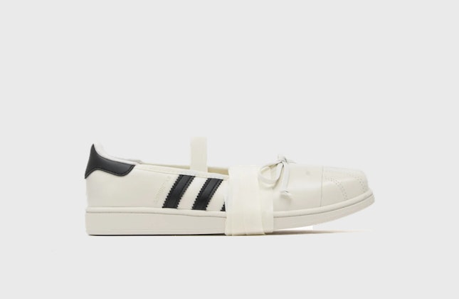 JENNIE x adidas Superstar Square Toe Ballet Off White JENNIE x adidas Superstar Square Toe Ballet Off White