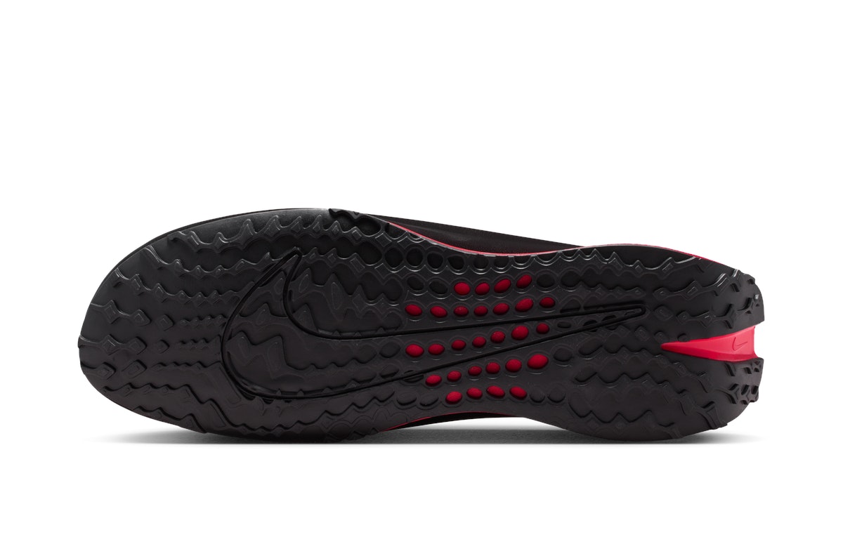 Nike First Sight Noir Bright Crimson Nike First Sight Noir Bright Crimson