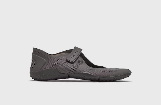 SKIMS x Nike Rift 1 Tone Mesh Cave Stone SKIMS x Nike Rift 1 Tone Mesh Cave Stone