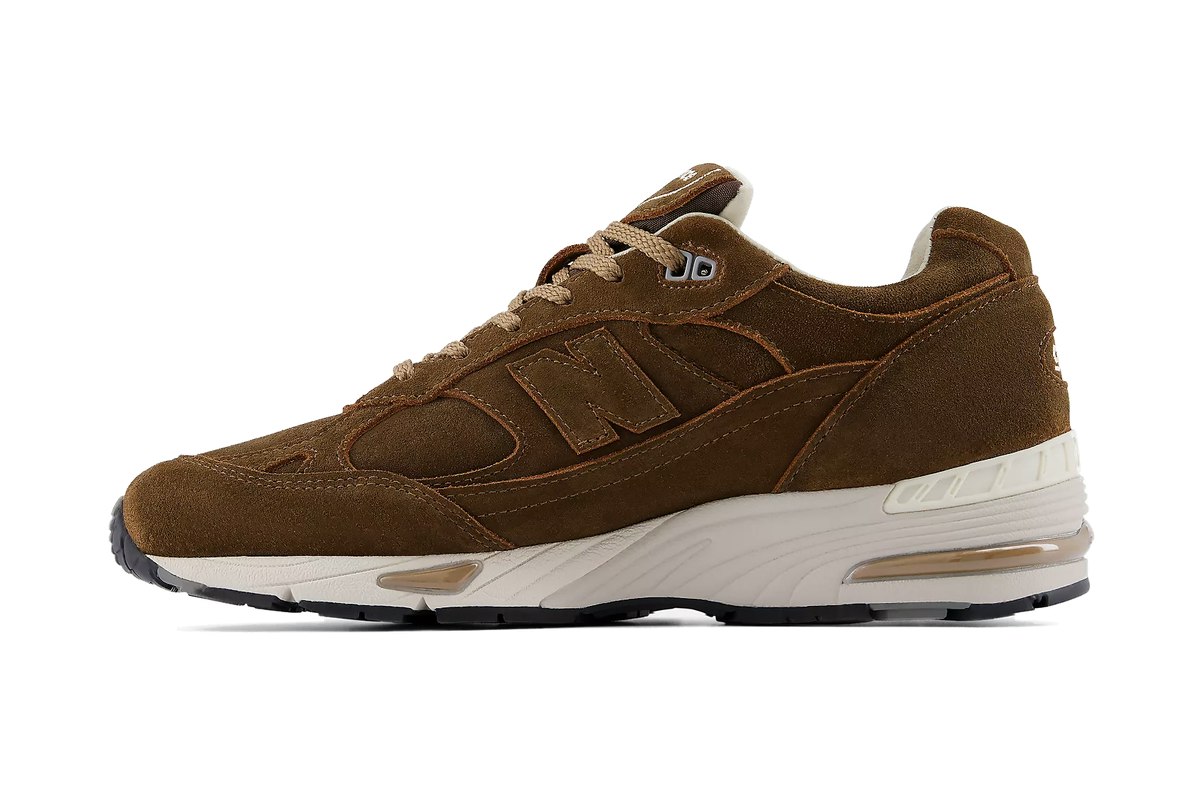 New Balance Made in UK 991V1 Luxe Suede New Balance Made in UK 991V1 Luxe Suede
