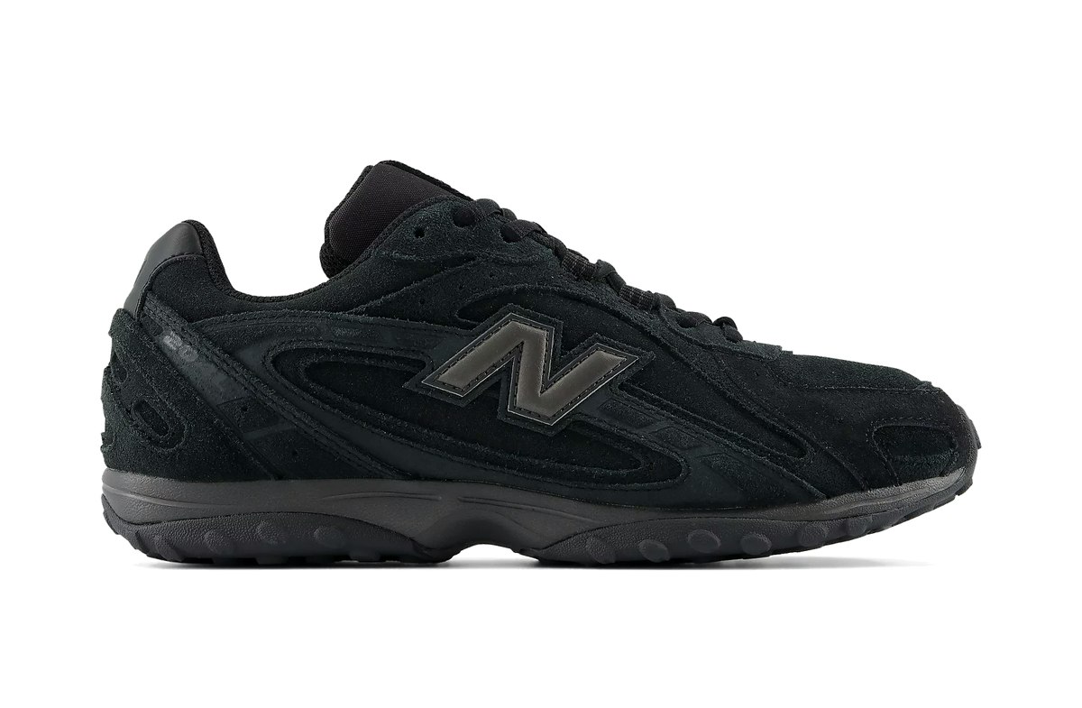 New Balance 204L Triple Black