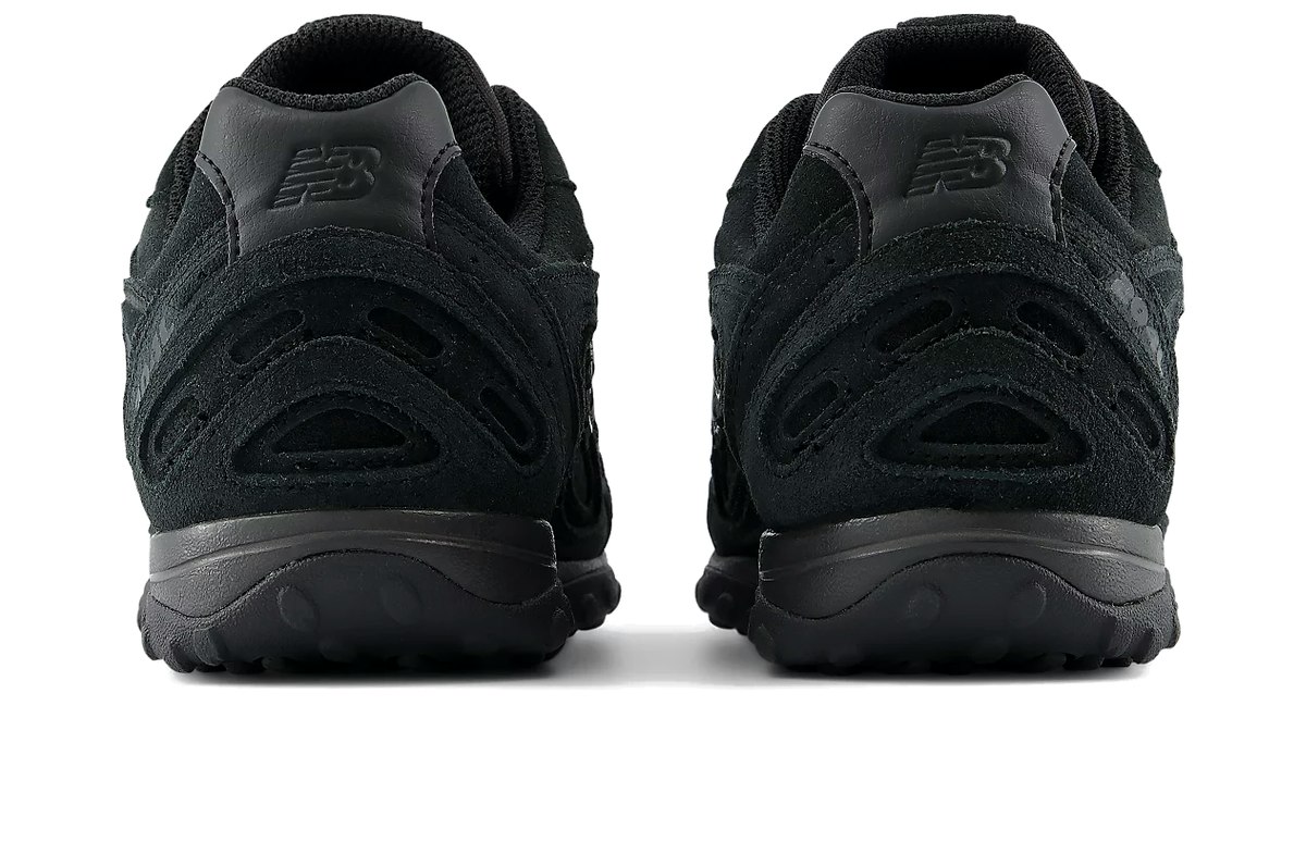 New Balance 204L Triple Black