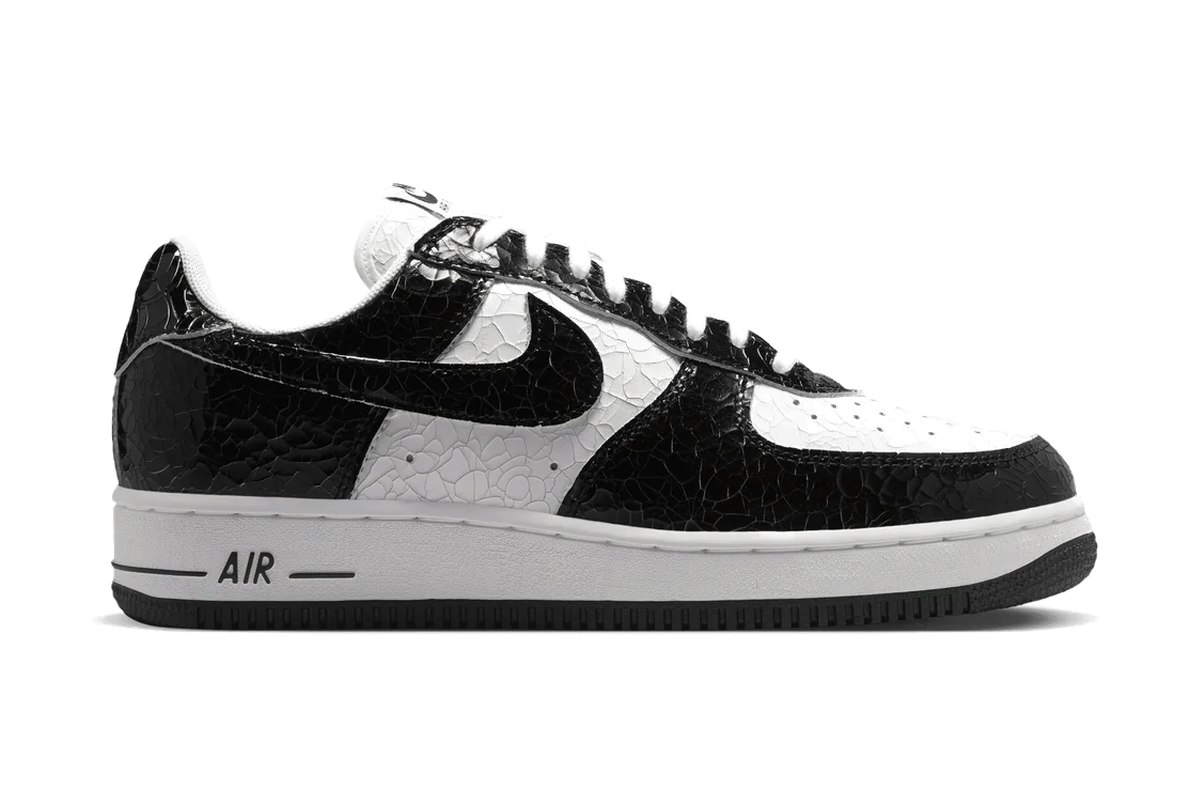 Nike Air Force 1 '01 Cracked Patent Leather Black Nike Air Force 1 '01 Cracked Patent Leather Black