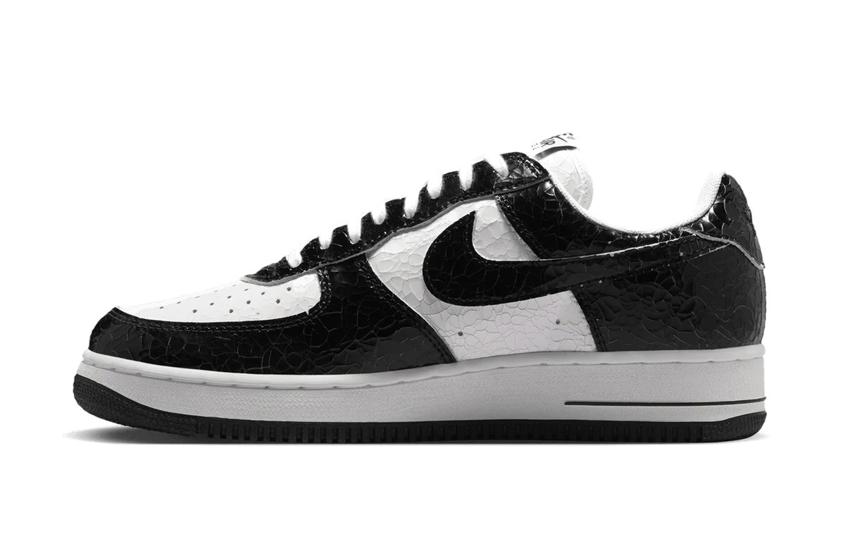 Nike Air Force 1 '01 Cracked Patent Leather Black Nike Air Force 1 '01 Cracked Patent Leather Black