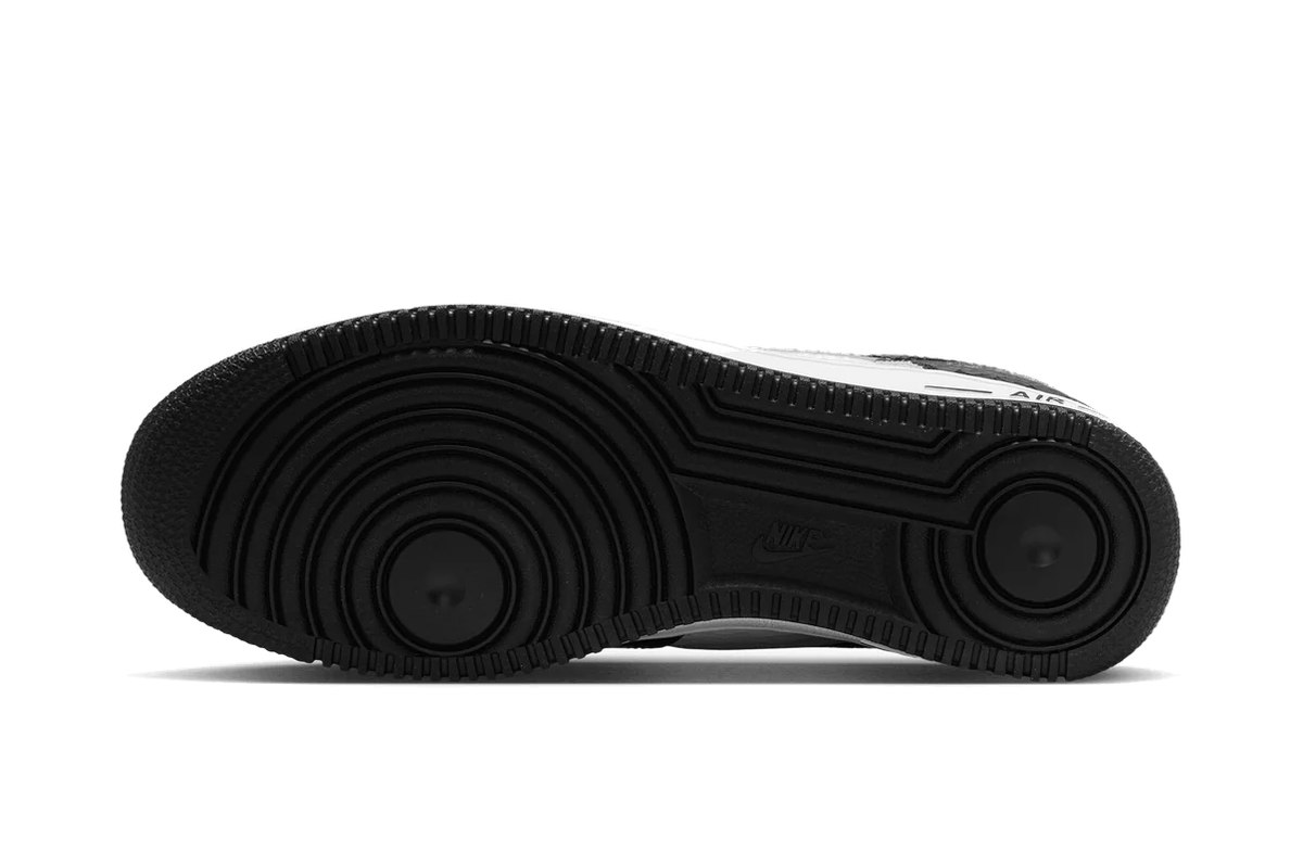 Nike Air Force 1 '01 Cracked Patent Leather Black Nike Air Force 1 '01 Cracked Patent Leather Black