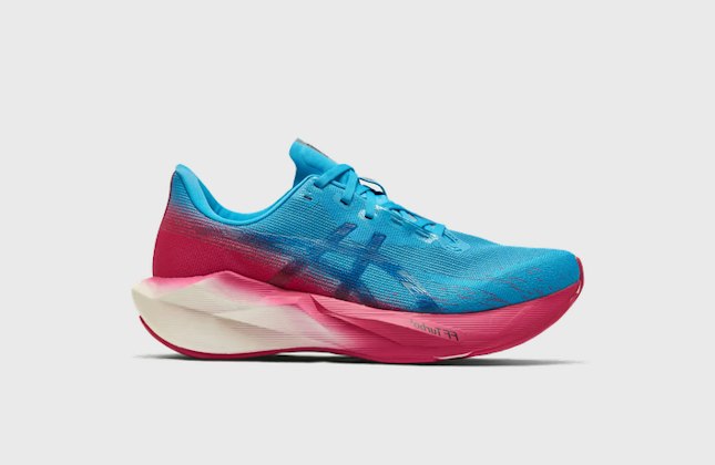 Distance x Asics Novablast 6 Digital Aqua Distance x Asics Novablast 6 Digital Aqua