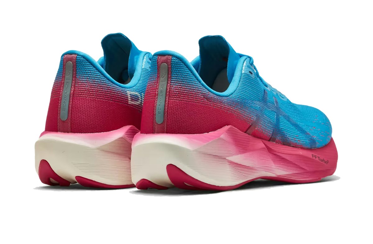 Distance x Asics Novablast 6 Digital Aqua