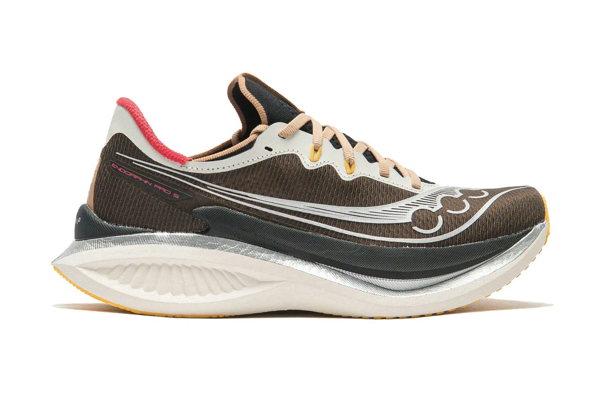 Highsnobiety x Saucony Endorphin Pro 5 Coffee Highsnobiety x Saucony Endorphin Pro 5 Coffee