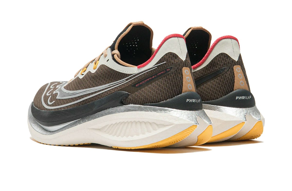Highsnobiety x Saucony Endorphin Pro 5 Coffee Highsnobiety x Saucony Endorphin Pro 5 Coffee