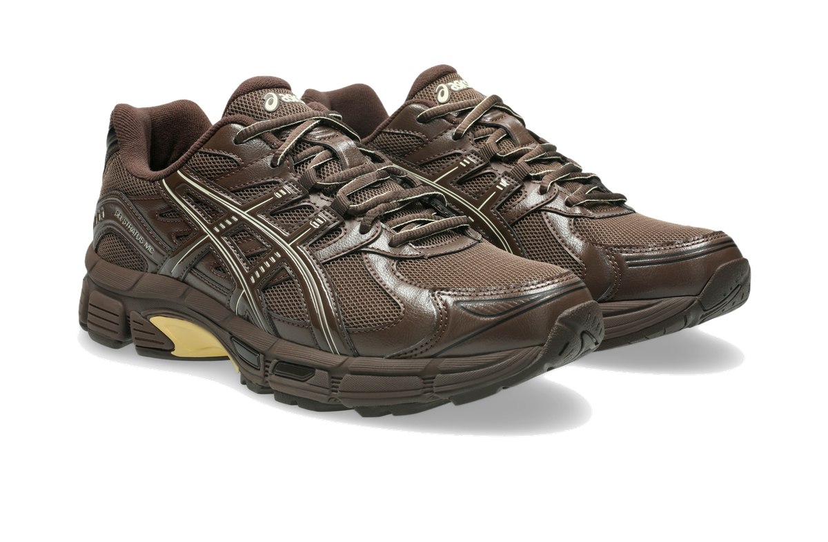 emmi x Asics Gel-Stratus MC Brown Storm