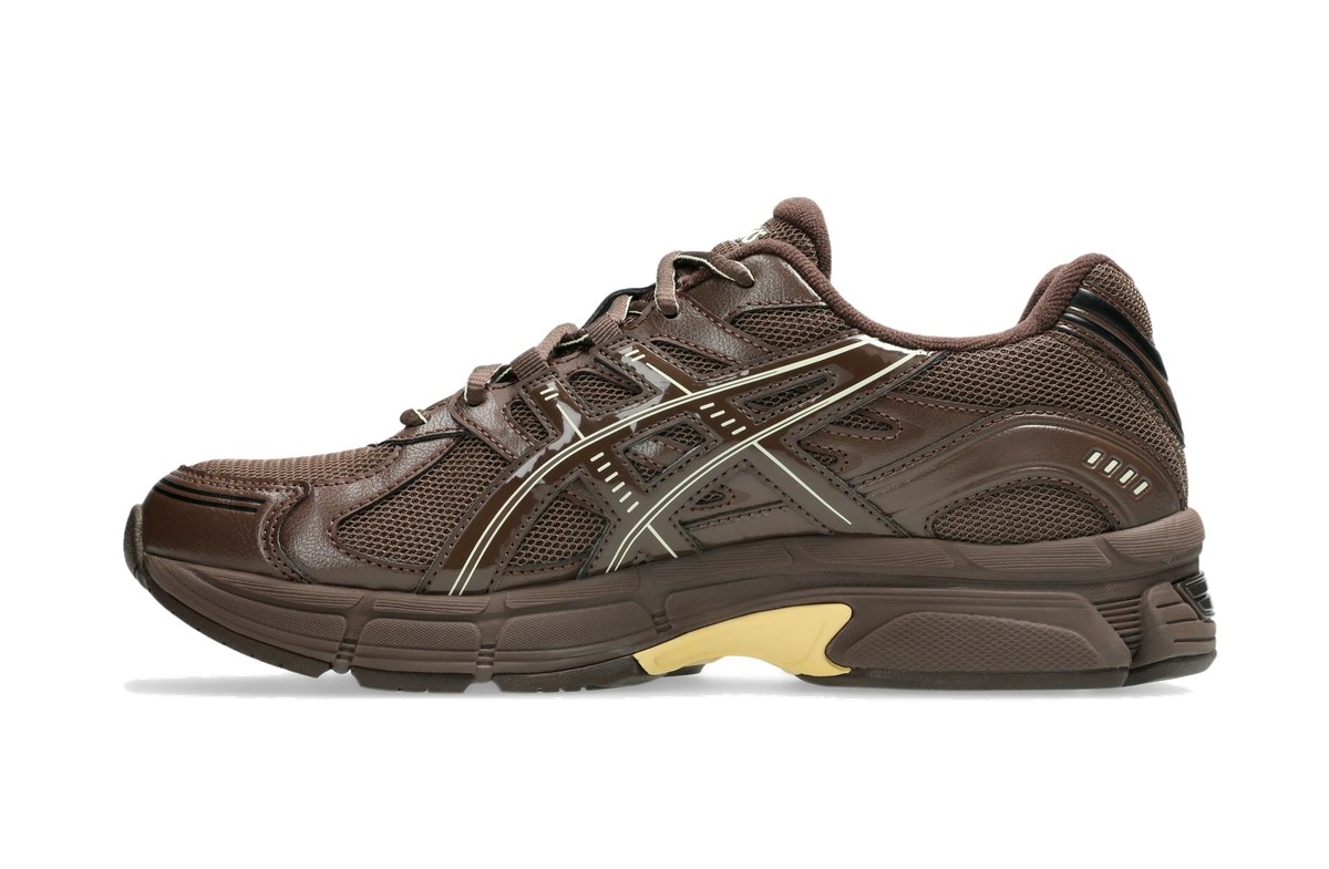 emmi x Asics Gel-Stratus MC Brown Storm