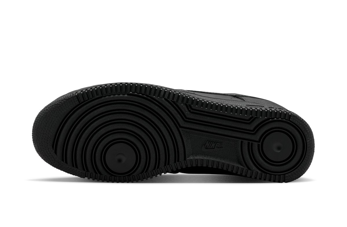 Nike Air Force 1 Low '01 Triple Black Nike Air Force 1 Low '01 Triple Black