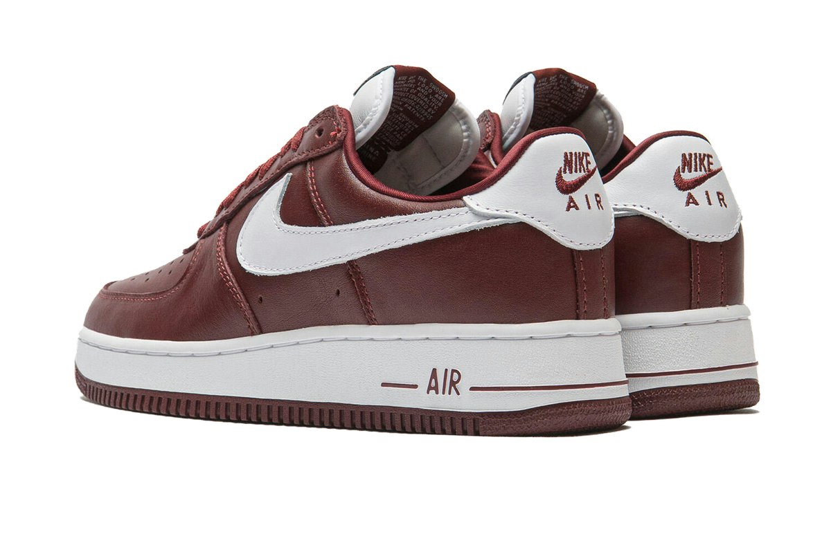 Nike Air Force 1 Low '01 Dark Team Red