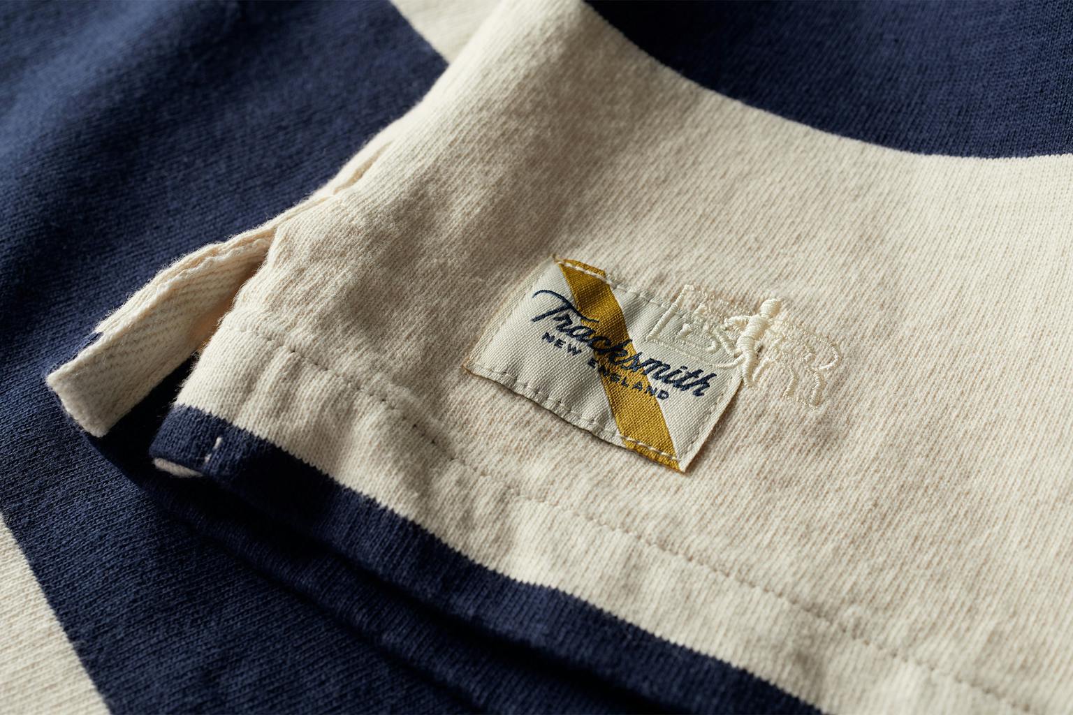 Spring21 Br Rugby Ivory Navy Detail Logo