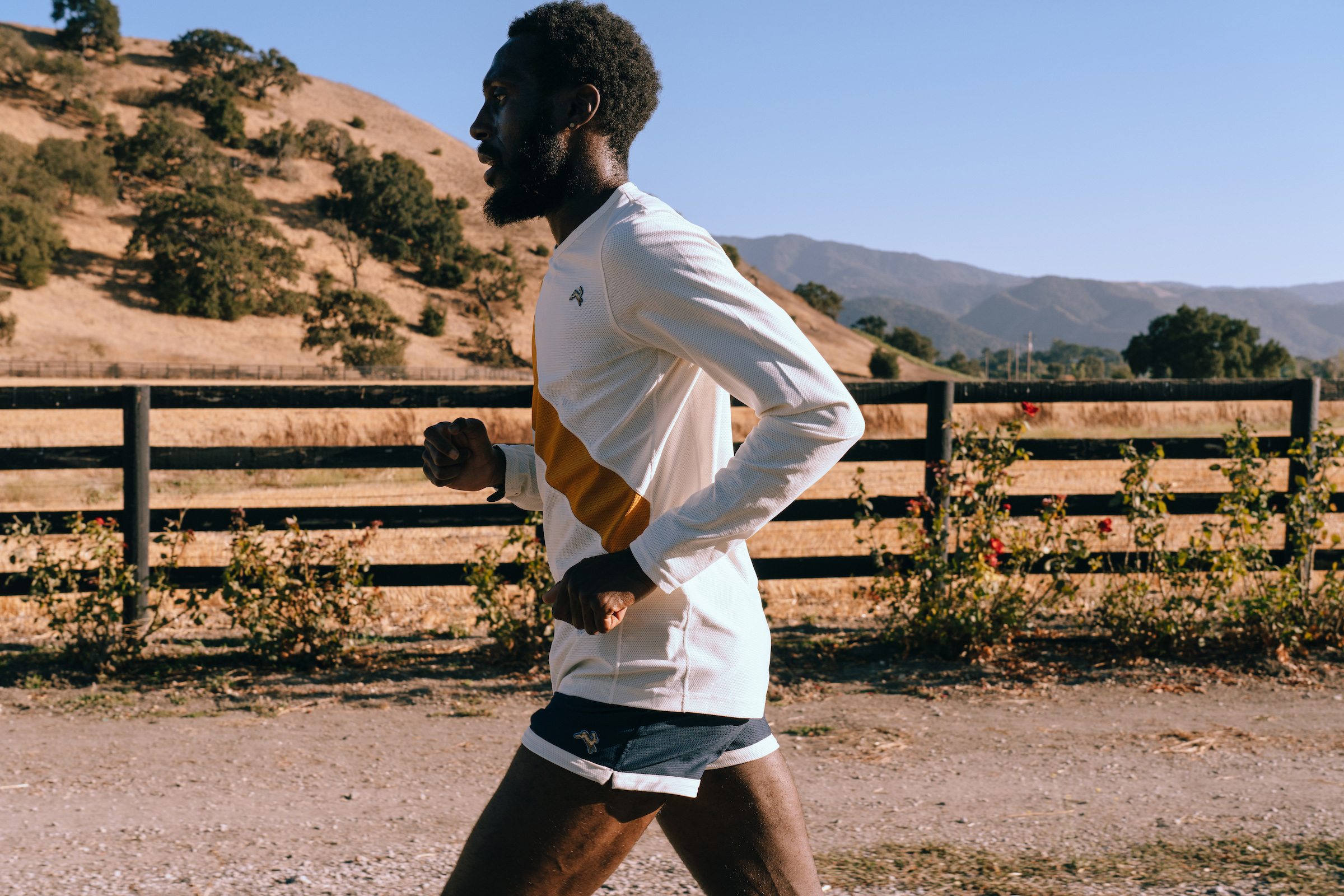tracksmith van cortlandt grand shorts