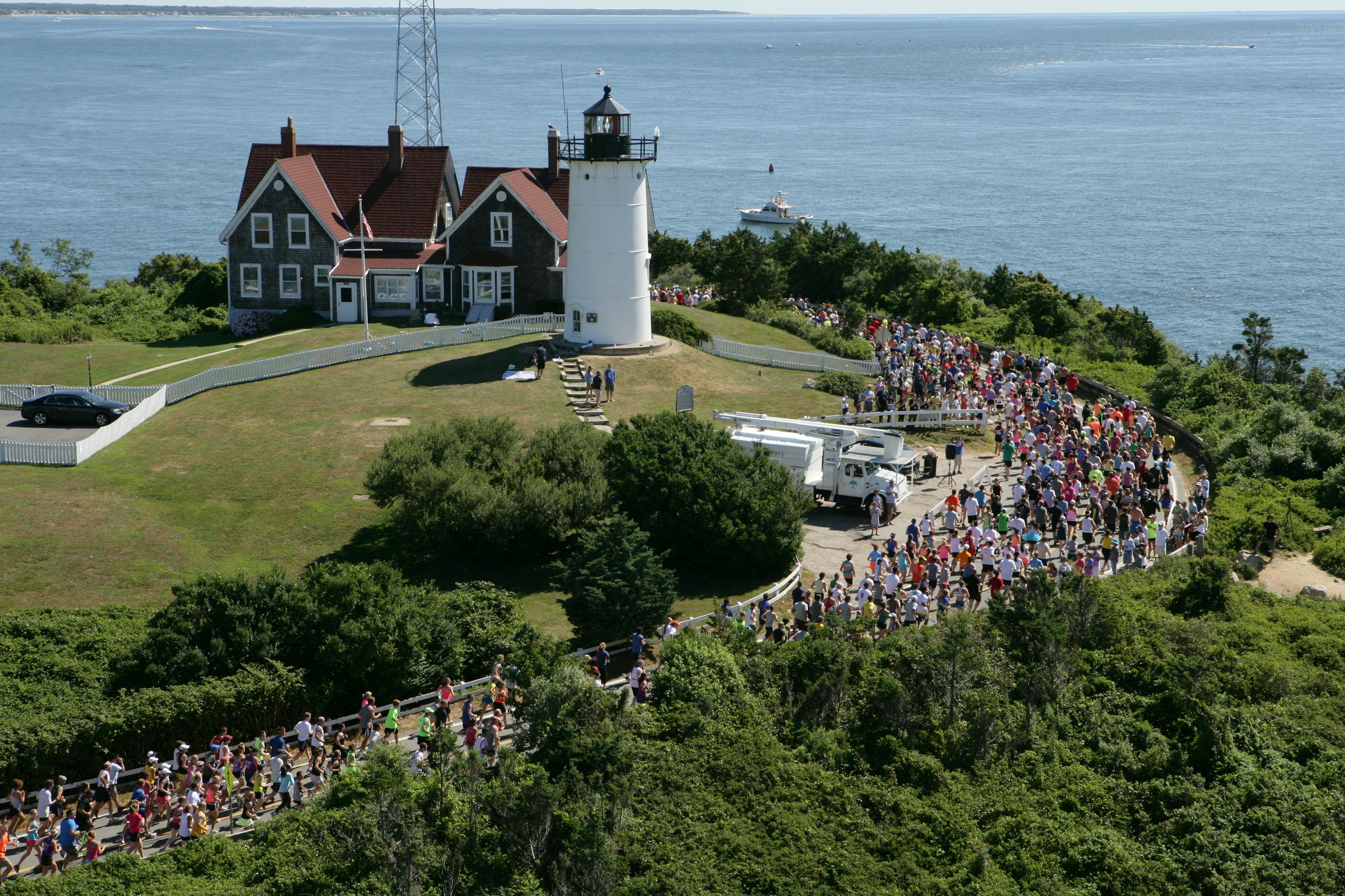 Runners Passing Nobska Aerial 1