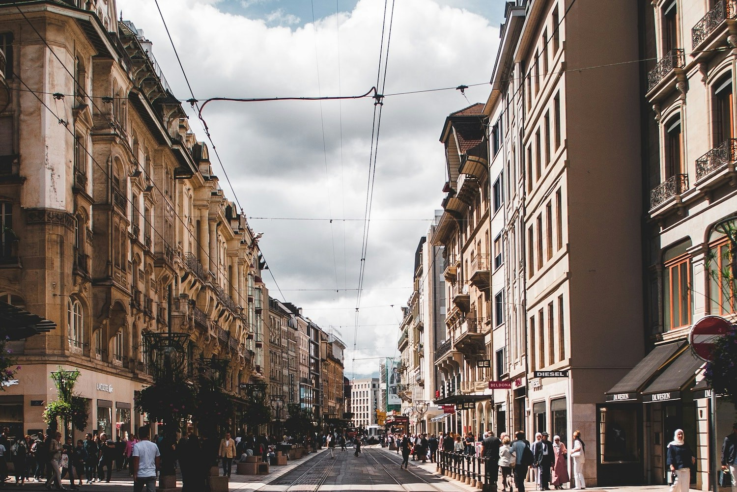 Straße in Genf  | Movinga