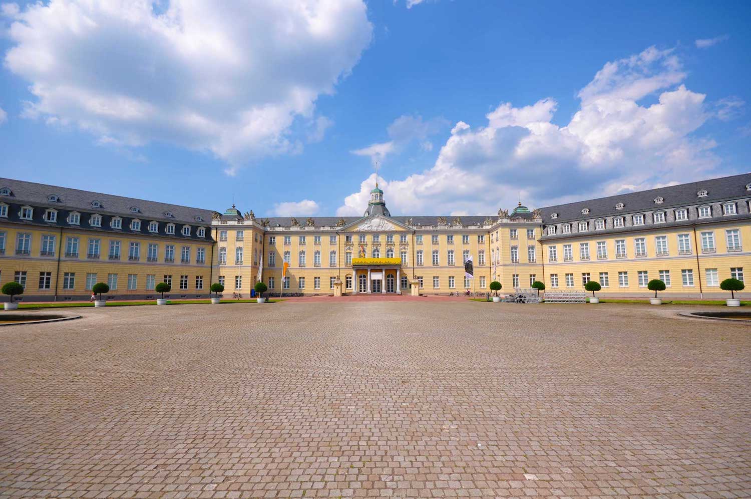 Umzug Karlsruhe Kostenloses Angebot In 3 Minuten Movinga