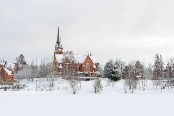 Kirche im Schnee