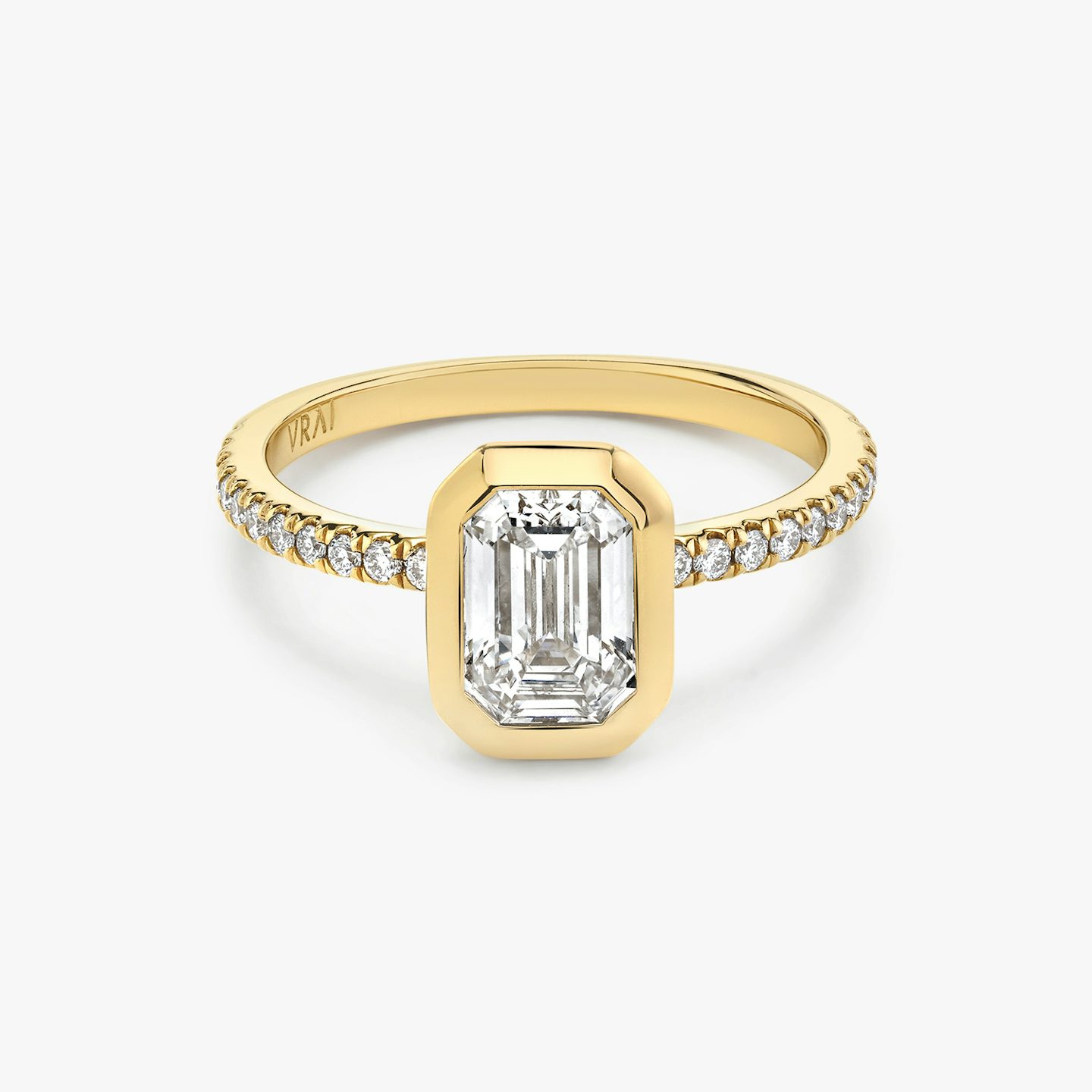 undefined | emerald | 18k | yellow-gold | bandAccent: pave | diamondOrientation: vertical | caratWeight: other