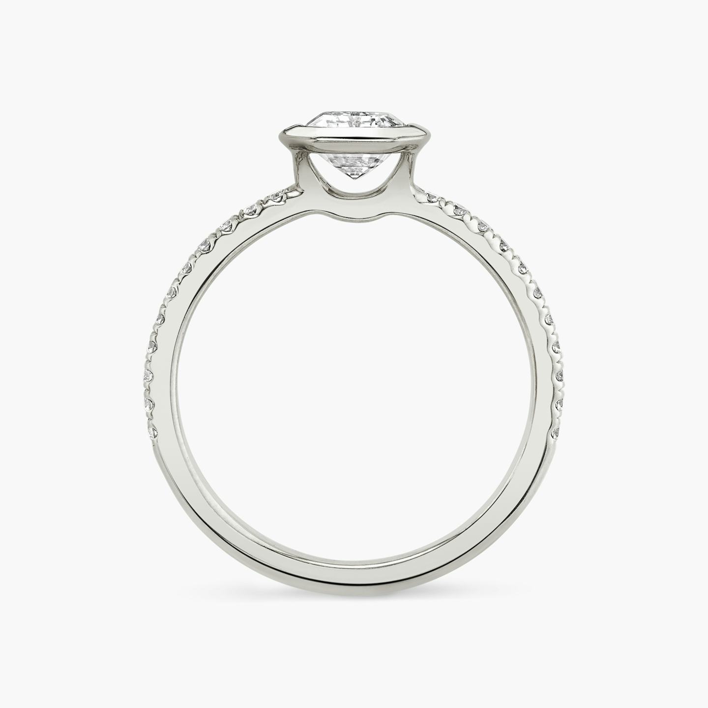 The Signature Bezel | Emerald | 18k | 18k White Gold | Band: Pavé | Diamond orientation: vertical | Carat weight: See full inventory