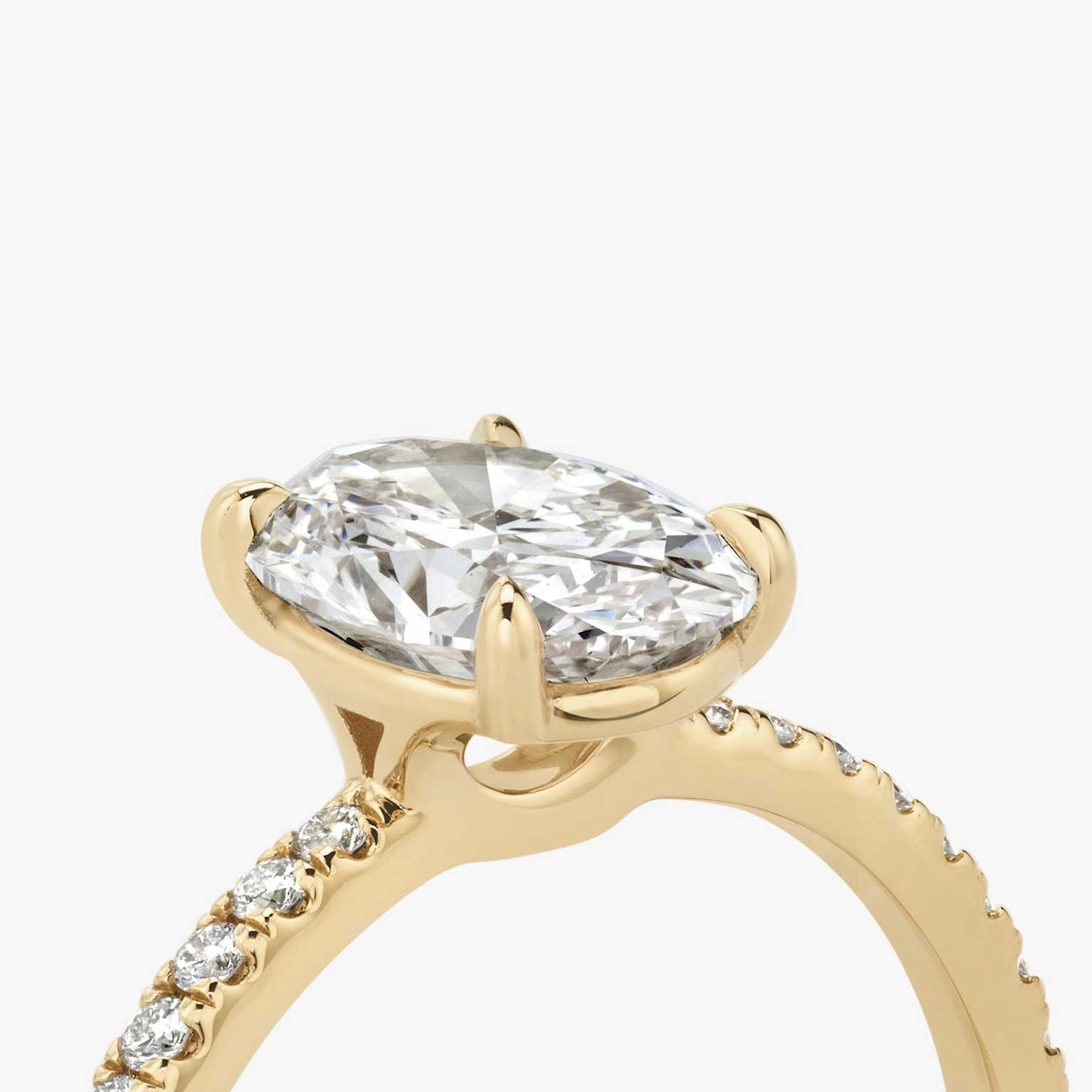 Signature Diamond Solitaire Modern Engagement Rings VRAI