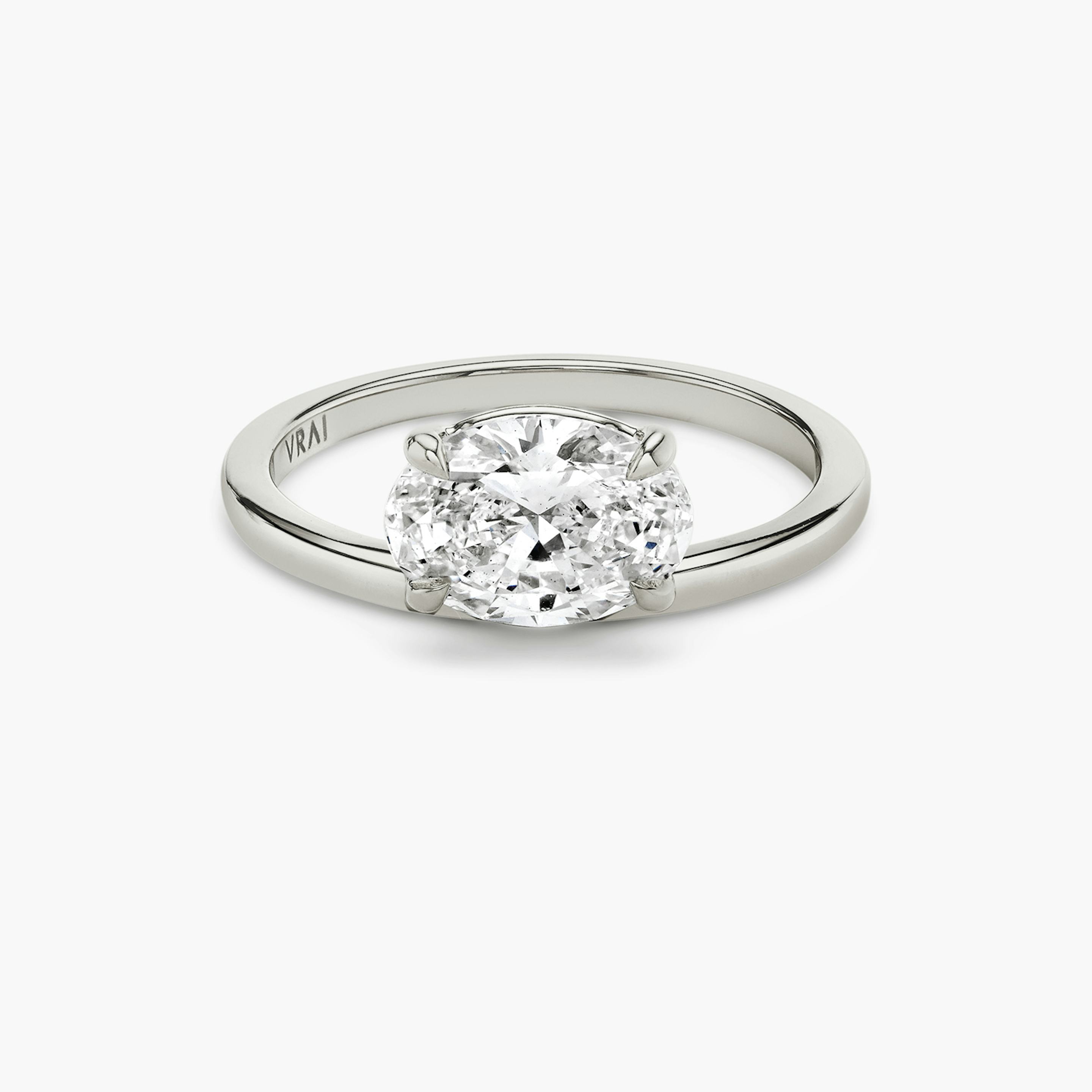 The Hover | Oval | 18k | 18k White Gold | Band: Plain | Diamond orientation: vertical | Carat weight: See full inventory