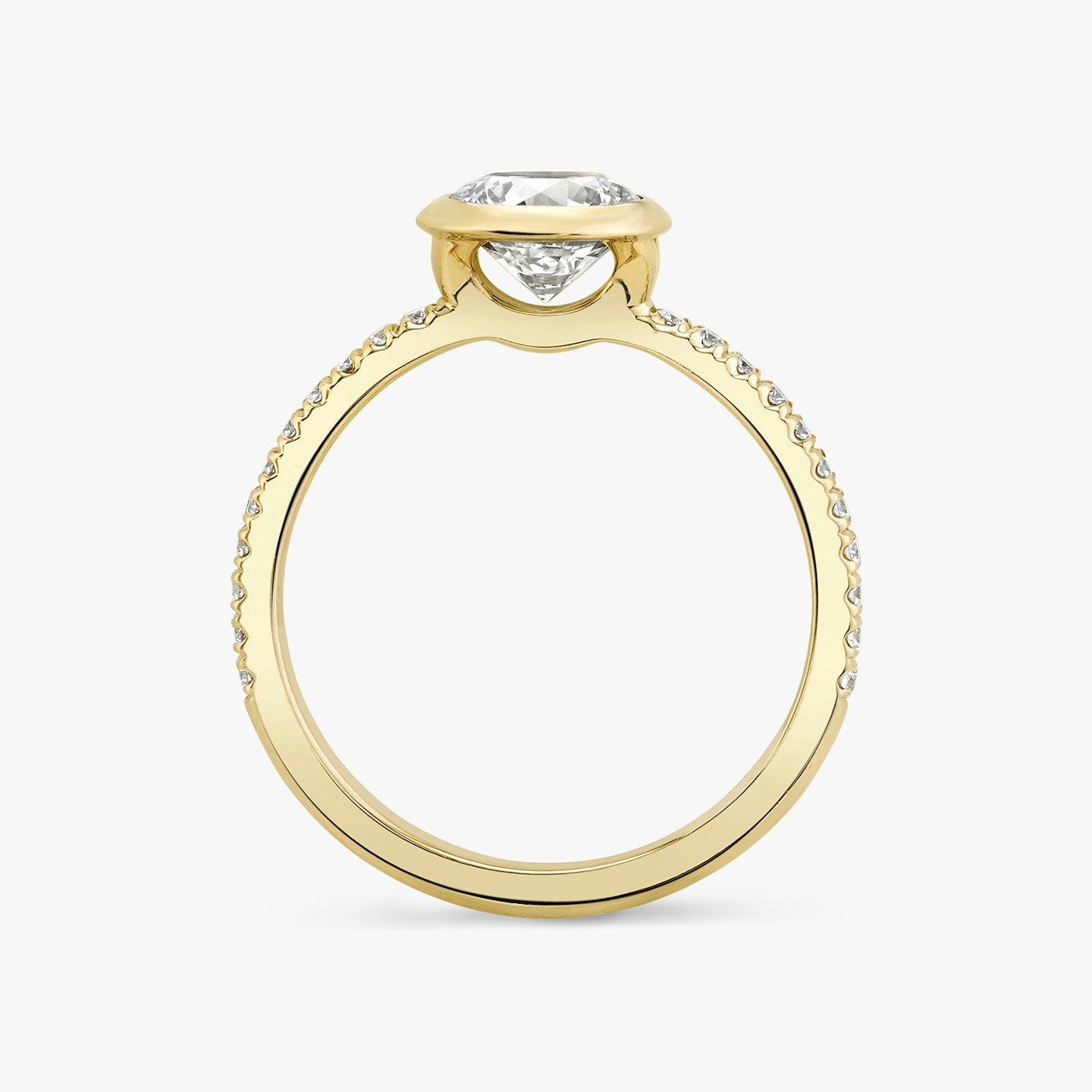 The Signature Bezel | Round Brilliant | 18k | 18k Yellow Gold | Band: Pavé | Carat weight: See full inventory | Diamond orientation: vertical