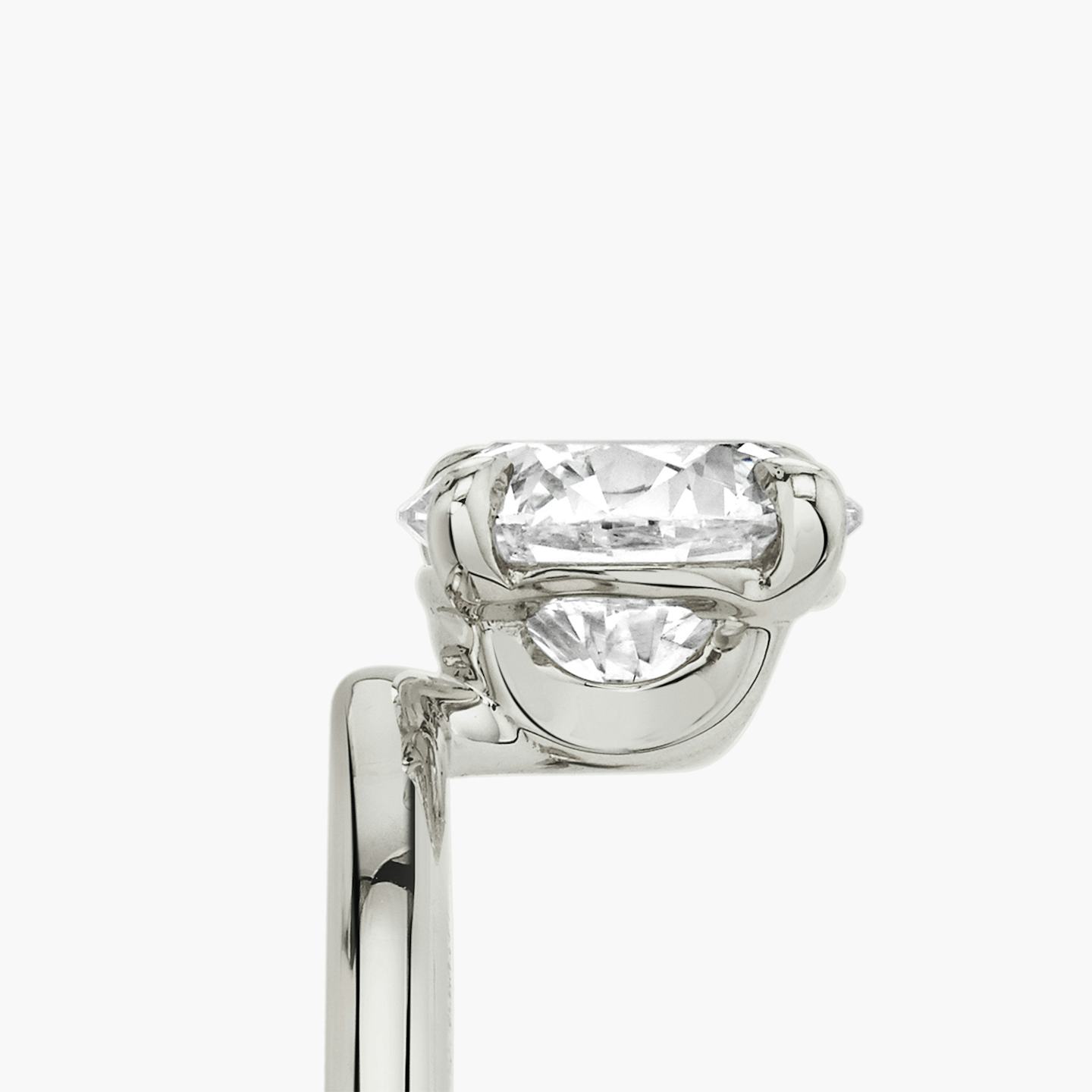 Bague de fiançailles Hover | Rond Brillant | 18k | Or blanc 18 carats | Anneau: Simple | Poids en carats: 1 | Orientation du diamant: vertical