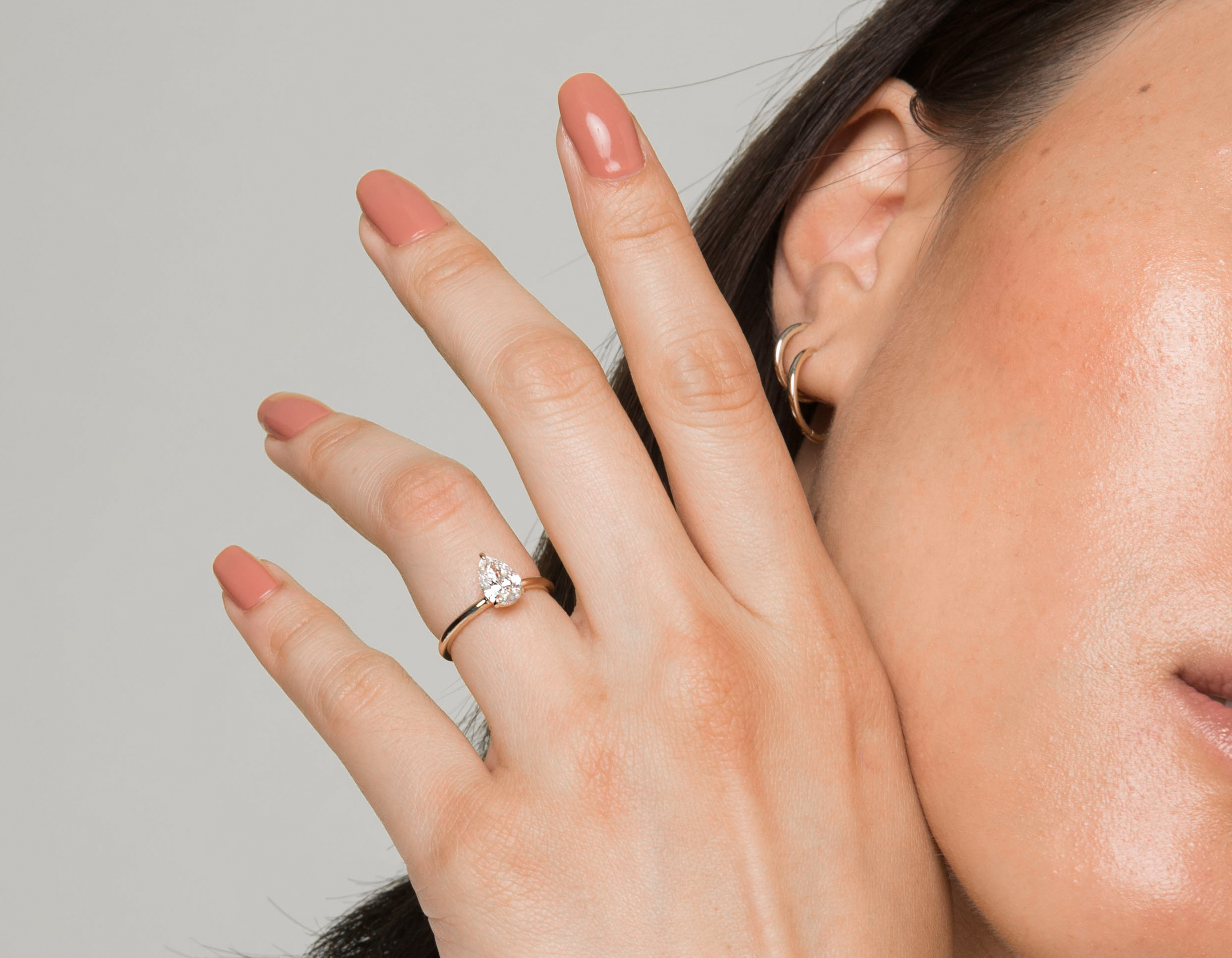 Gold band pear diamond store