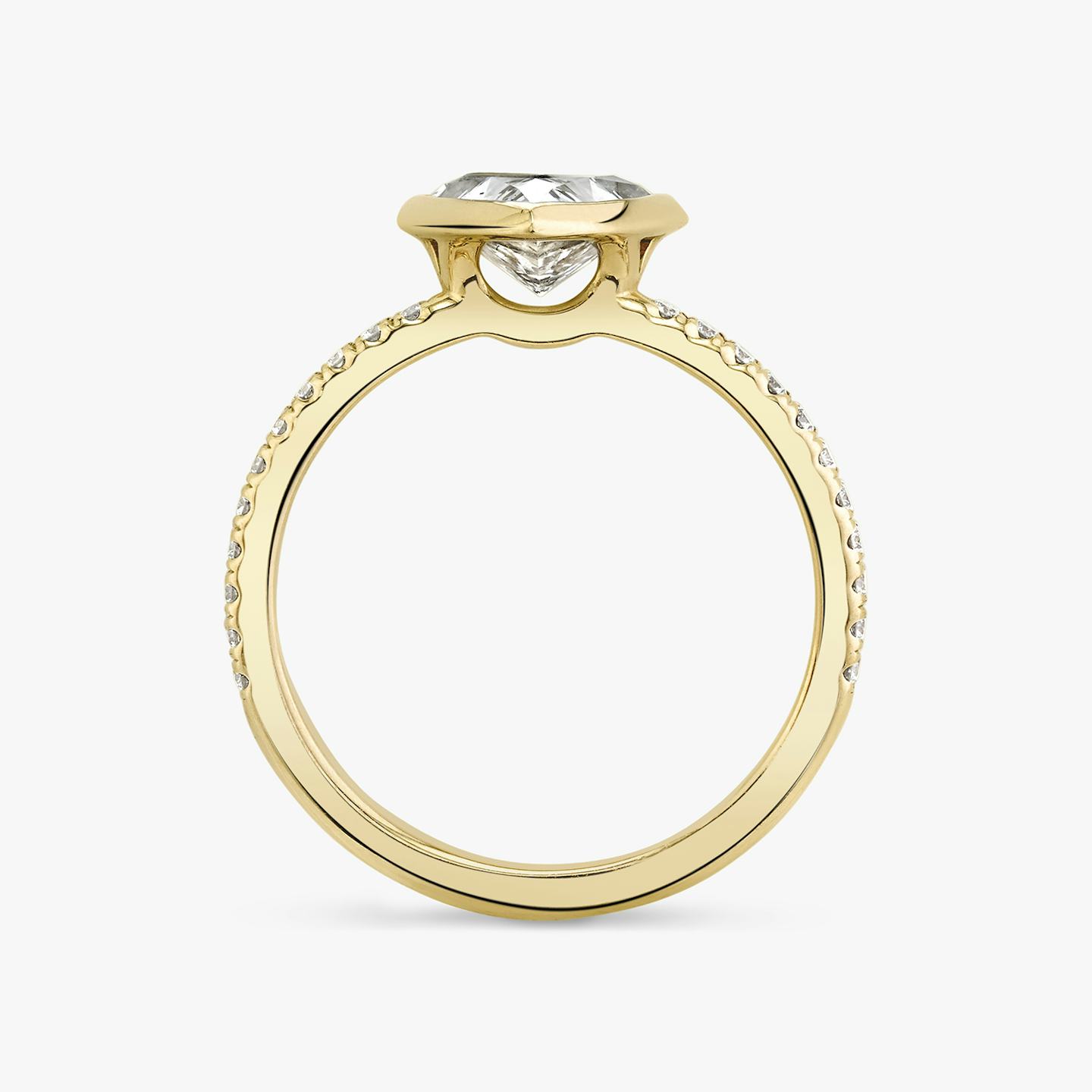 The Signature Bezel | Trillion | 18k | 18k Yellow Gold | Band: Pavé | Diamond orientation: vertical | Carat weight: See full inventory