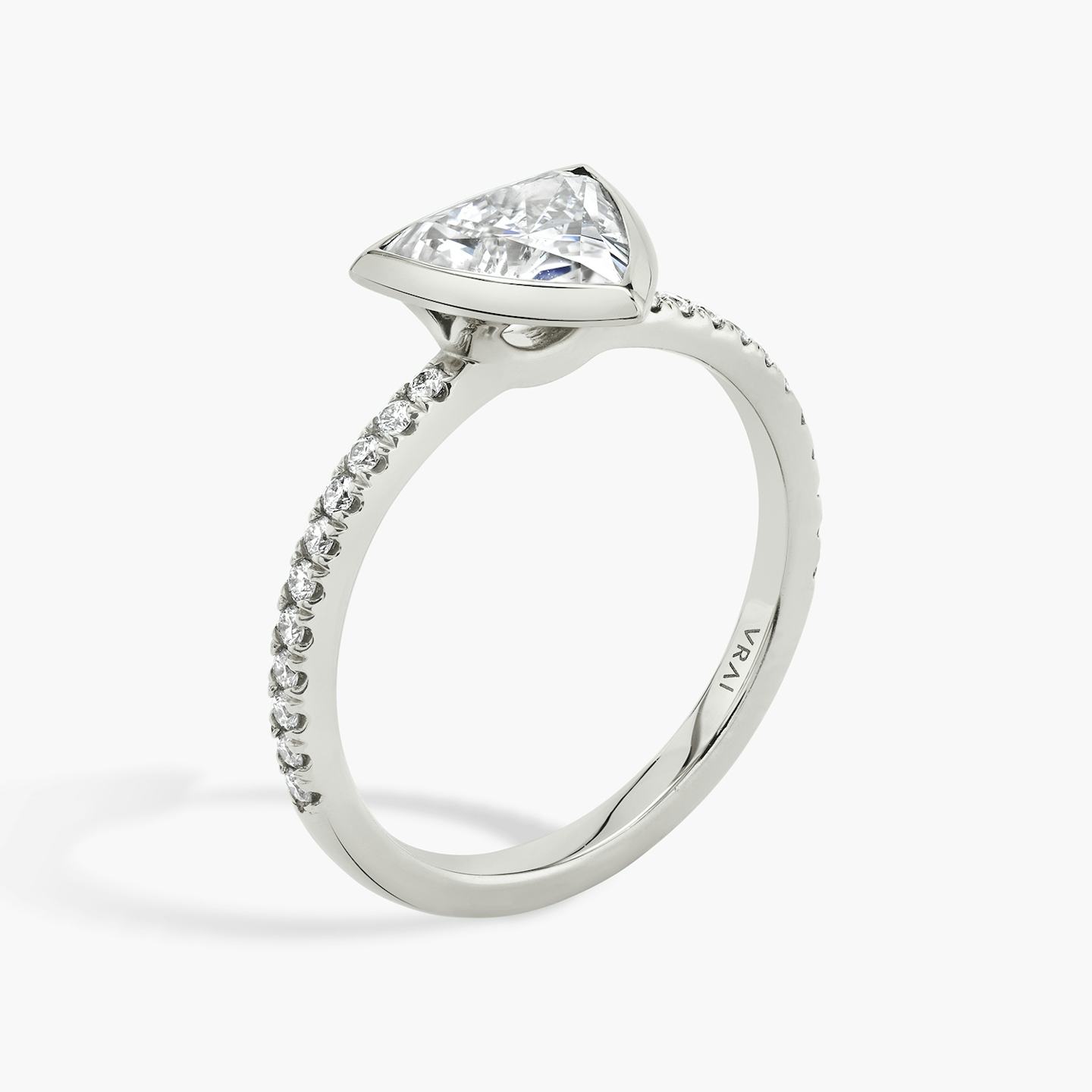 The Signature Bezel | Trillion | 18k | 18k White Gold | Band: Pavé | Diamond orientation: vertical | Carat weight: See full inventory