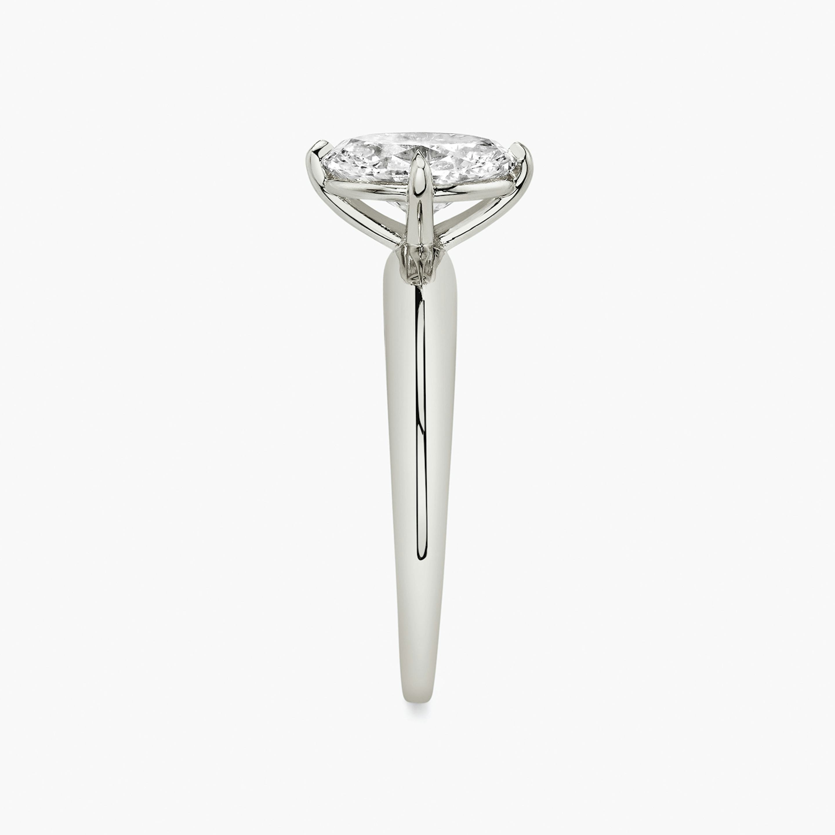 The Curator | Oval | 18k | 18k White Gold | Band: Plain | Diamond orientation: vertical | Carat weight: See full inventory