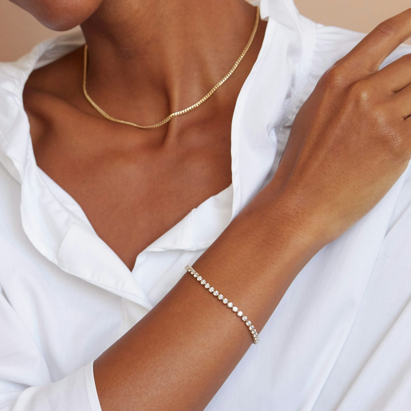 Tennis Bracelet | Round Brilliant | 14k | 18k White Gold | Chain length: 6.5 | Diamond size: Medium