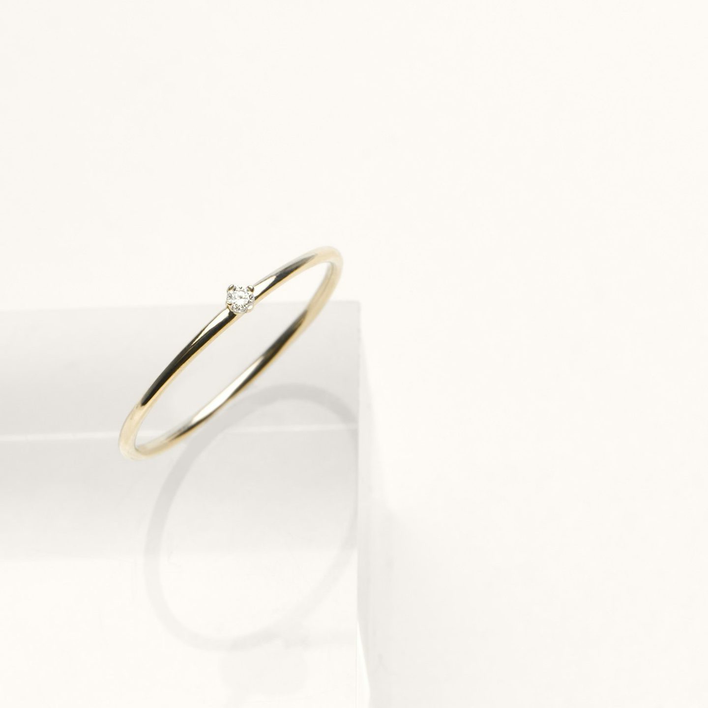 Tiny Ring | round-brilliant | 14k | yellow-gold
